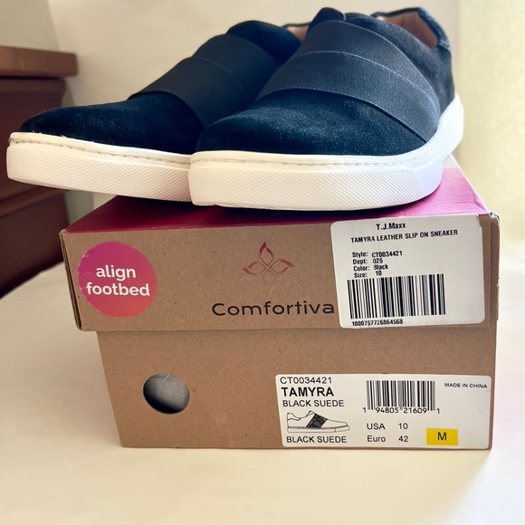 NIB Comfortiva Tamrya Black Suede Slip-on Sneaker - size 10 - Picture 9 of 11